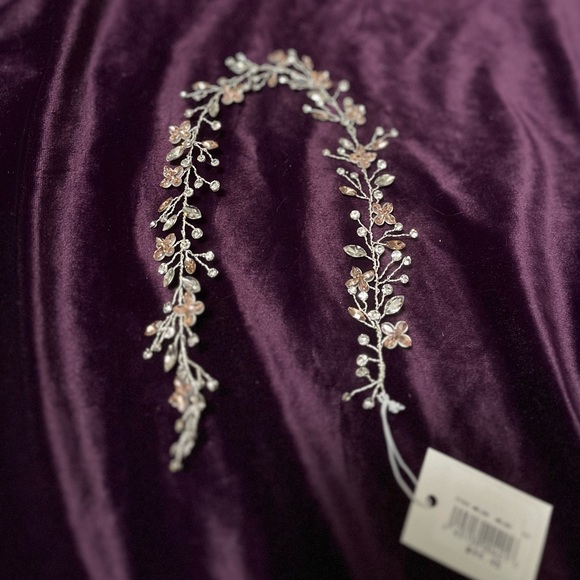 Bridal hair crystals hand wired main image 5